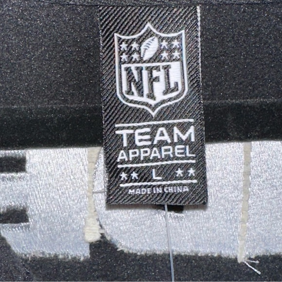 New with tags Las Vegas Raiders Zip-Up Hoodie - Picture 5 of 7